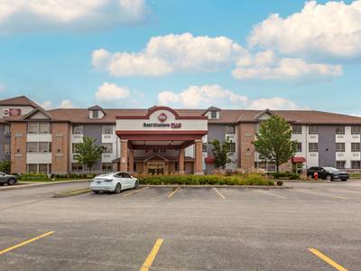 Best Western Plus Burlington Inn & Suites - Bild 1
