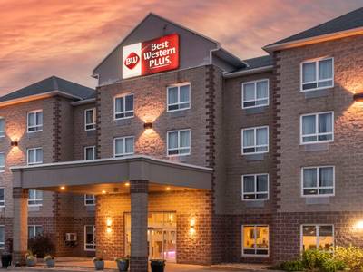 Best Western Plus Dartmouth Hotel & Suites - Bild 1