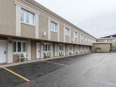 Quality Inn Mont Laurier - Bild 1