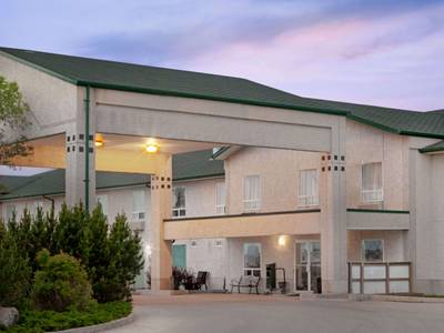 Super 8 by Wyndham Morden - Bild 1