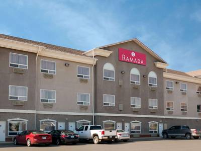 Ramada by Wyndham Weyburn - Bild 1