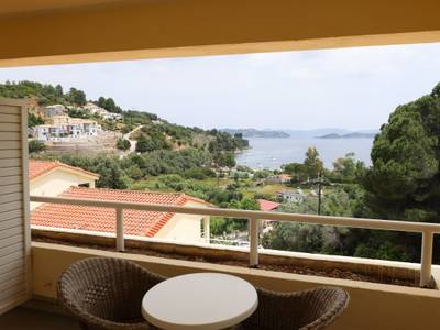 Kanapitsa Mare Hotel - Bild 1