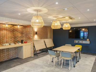 Hôtel ibis Laon - Bild 1