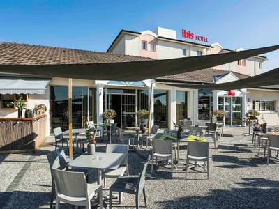 Hôtel ibis Pau Lescar - Bild 1