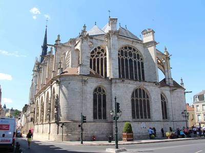 ibis Montargis - Bild 1