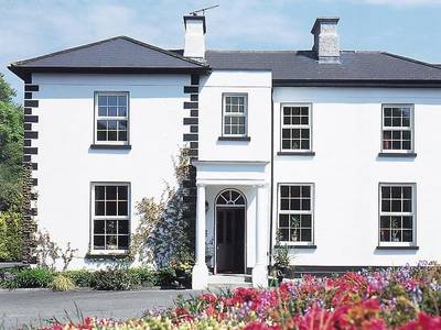 Ross Lake House Hotel - Bild 1