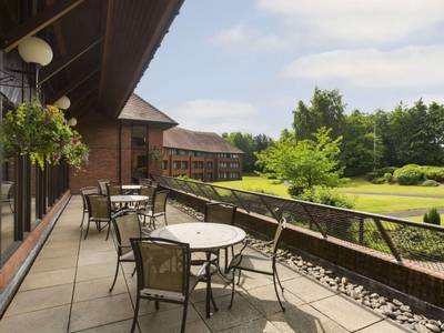 Ramada by Windham Telford Ironbridge - Bild 1