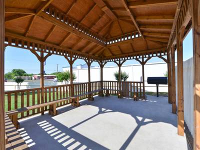 Best Western Limestone Inn & Suites - Bild 1