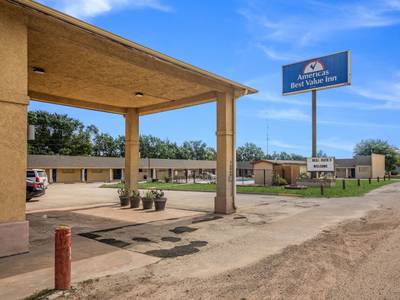 Americas Best Value Inn-Giddings - Bild 1