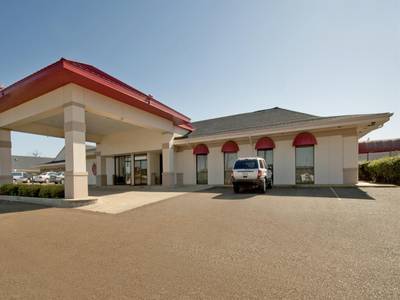 Americas Best Value Inn-Forest - Bild 1