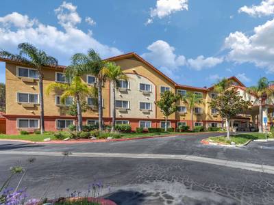 Comfort Suites Near Six Flags Magic Mountain - Bild 1