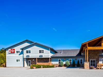 Best Western Plus Ticonderoga Inn & Suites - Bild 1