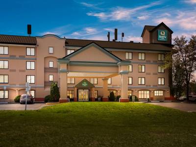 Quality Inn Near Princeton - Bild 1