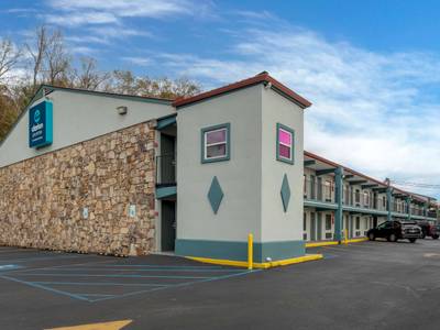 Clarion Pointe Valley Inn - Bild 1