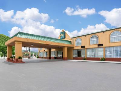 Quality Inn & Suites - Bild 1