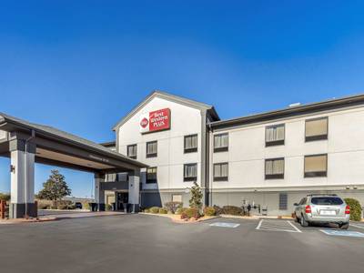 Best Western Plus Midwest City Inn & Suites - Bild 1