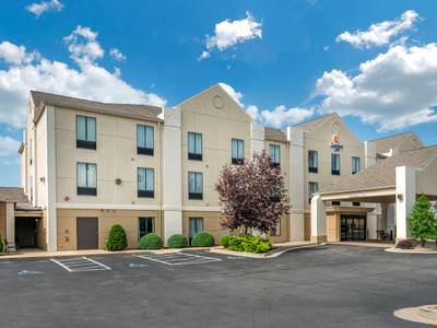 Comfort Inn Sullivan - Bild 1