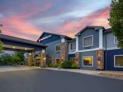 Best Western Plus Victor Inn & Suites - Bild 1