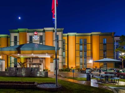 Best Western Plus Galleria Inn & Suites - Bild 1