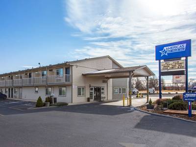 Americas Best Value Inn Burns - Bild 1