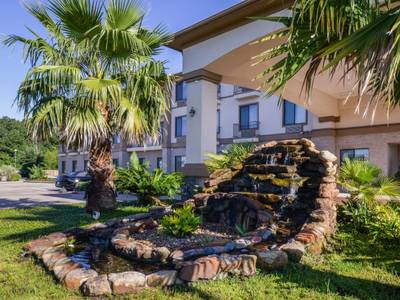 Americas Best Value Inn & Suites Livingston - Bild 1