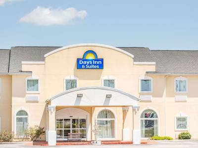 Days Inn & Suites by Wyndham Swainsboro - Bild 1