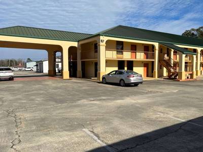 M Star Hotel Brewton - Bild 1