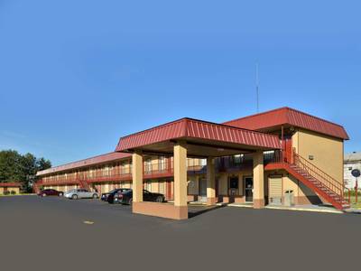 Americas Best Value Inn - Indianola - Bild 1