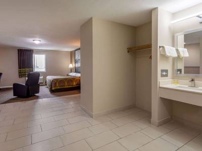 Super 8 by Wyndham Missouri Valley - Bild 1