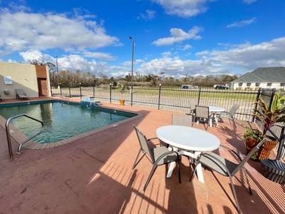 Days Inn by Wyndham Rayne - Bild 1