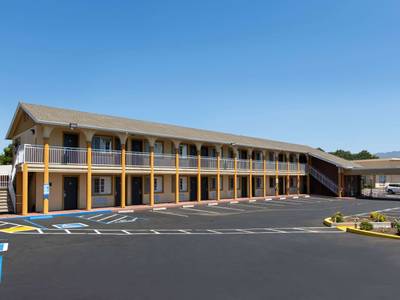 Days Inn by Wyndham Ukiah - Bild 1