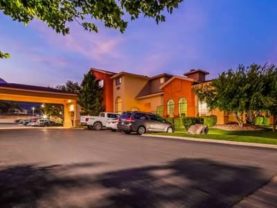 Best Western Plus Wendover Inn - Bild 1
