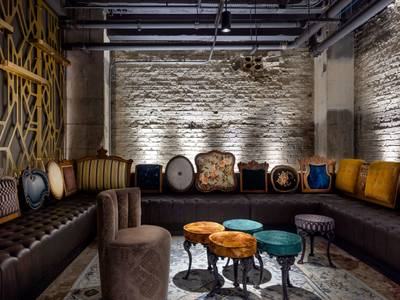 Hotel Fort Des Moines, Curio Collection by Hilton - Bild 1