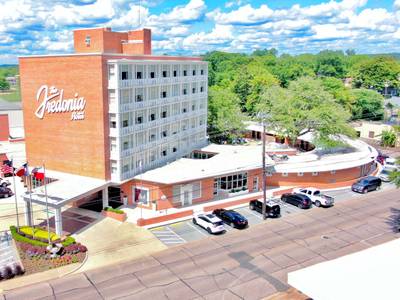 The Fredonia Hotel & Convention Center - Bild 1