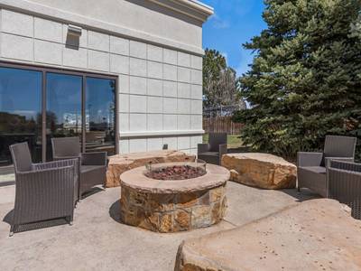 Hampton Inn & Suites Greeley - Bild 1
