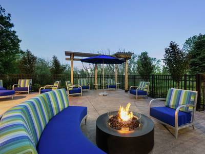 Hampton Inn & Suites Rogers - Bild 1