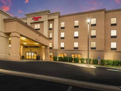 Hampton Inn Greenfield - Bild 1