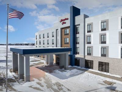 Hampton Inn Waterloo Cedar Valley - Bild 1