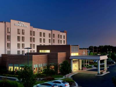 Hilton Garden Inn Lake Forest Mettawa - Bild 1