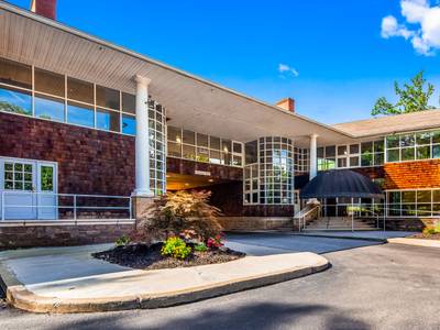 Best Western Plus The Inn & Suites at the Falls - Bild 1