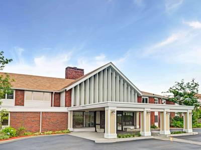 Ramada by Wyndham Seekonk Providence Area - Bild 1