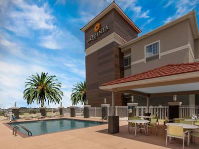 La Quinta Inn & Suites by Wyndham Port Lavaca - Bild 1