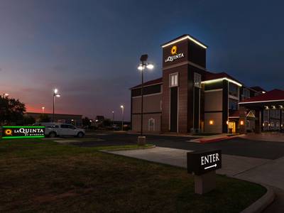 La Quinta Inn & Suites by Wyndham Midland North - Bild 1