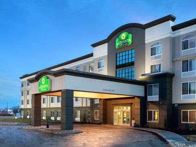 La Quinta Inn & Suites By Wyndham Omaha Airport Downtown - Bild 1