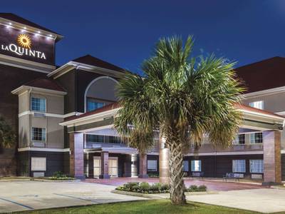 La Quinta Inn & Suites by Wyndham Walker - Denham Springs - Bild 1