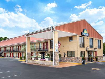 Days Inn by Wyndham Lake City - Bild 1