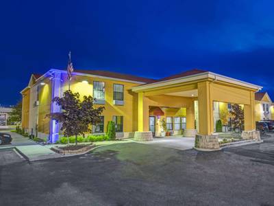 Days Inn by Wyndham Great Lakes Naval Base - Bild 1