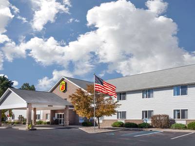 Super 8 by Wyndham Adrian - Bild 1