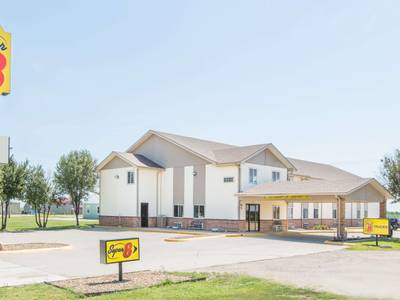 Super 8 by Wyndham Belleville - Bild 1