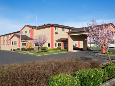 Super 8 by Wyndham Bellingham Airport/Ferndale - Bild 1
